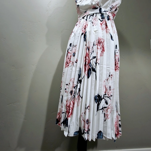 Women's Washy Floral Surplice Sun Dress SZ M Casual Coastal‎ Beachy Belted - Picture 7 of 9